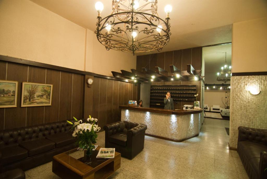 Hotel Los Cedros Salto Exterior photo