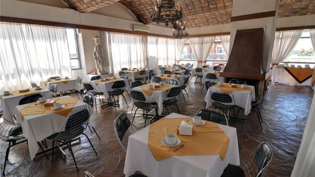 Hotel Los Cedros Salto Exterior photo